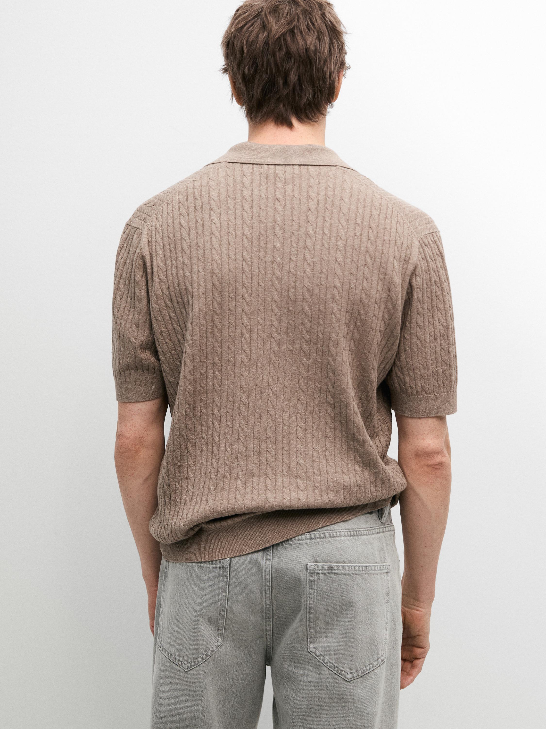 Short sleeve knit polo shirt with cable-knit detail